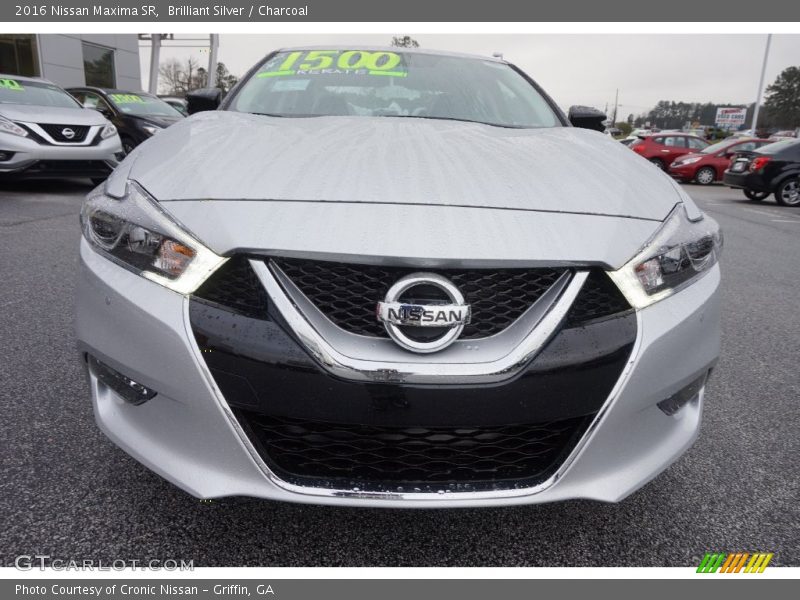 Brilliant Silver / Charcoal 2016 Nissan Maxima SR