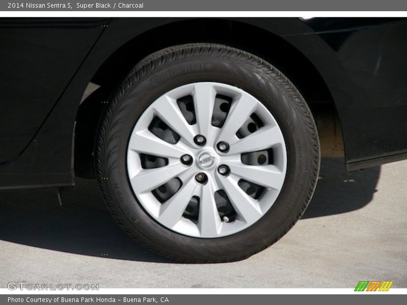 Super Black / Charcoal 2014 Nissan Sentra S