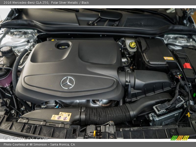 Polar Silver Metallic / Black 2016 Mercedes-Benz GLA 250