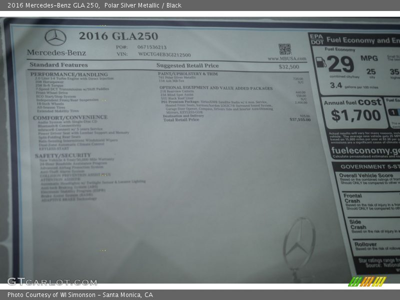 Polar Silver Metallic / Black 2016 Mercedes-Benz GLA 250