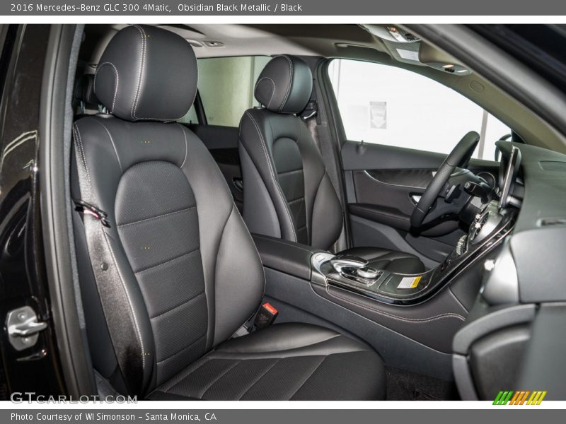 Obsidian Black Metallic / Black 2016 Mercedes-Benz GLC 300 4Matic