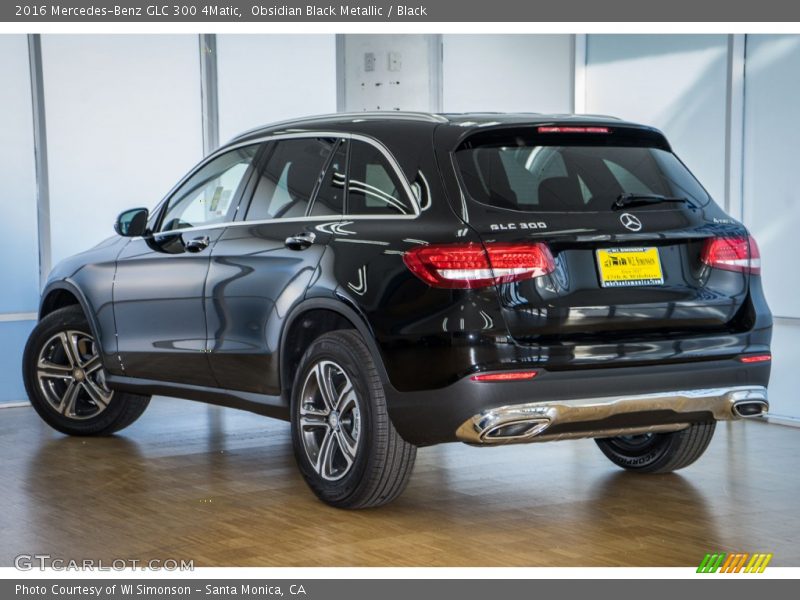 Obsidian Black Metallic / Black 2016 Mercedes-Benz GLC 300 4Matic