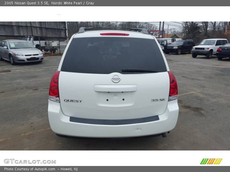 Nordic White Pearl / Gray 2005 Nissan Quest 3.5 SE