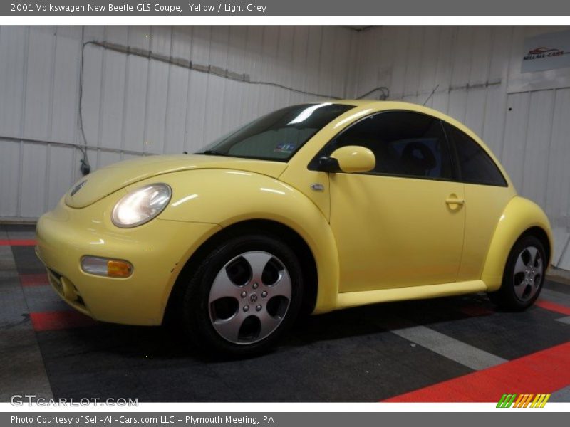 Yellow / Light Grey 2001 Volkswagen New Beetle GLS Coupe