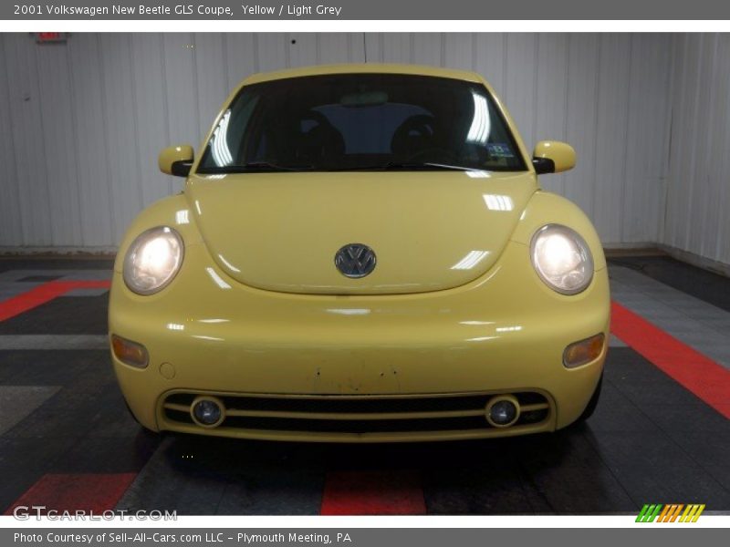 Yellow / Light Grey 2001 Volkswagen New Beetle GLS Coupe