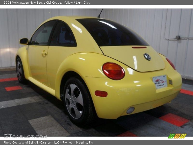 Yellow / Light Grey 2001 Volkswagen New Beetle GLS Coupe