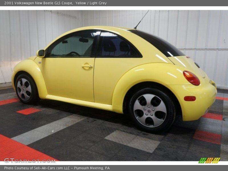 Yellow / Light Grey 2001 Volkswagen New Beetle GLS Coupe