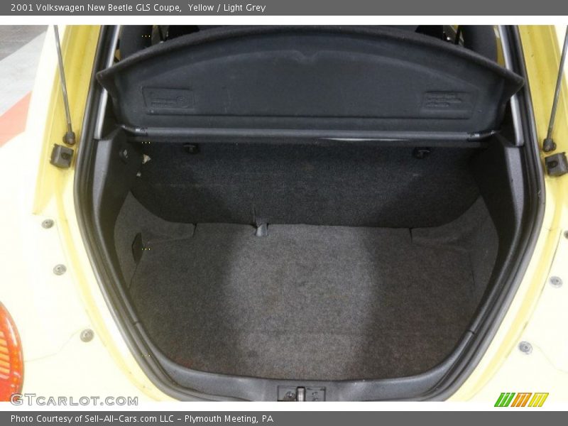 Yellow / Light Grey 2001 Volkswagen New Beetle GLS Coupe