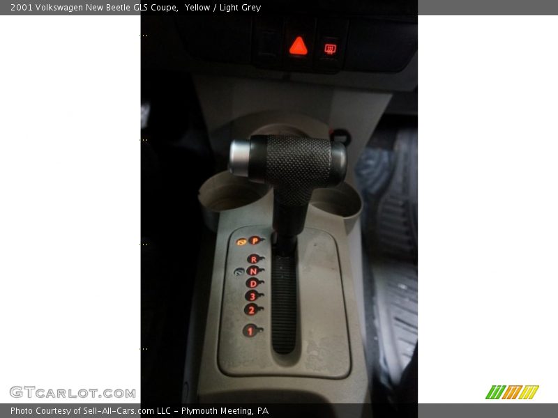 Yellow / Light Grey 2001 Volkswagen New Beetle GLS Coupe