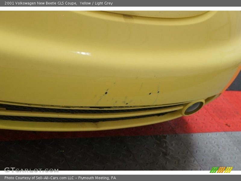Yellow / Light Grey 2001 Volkswagen New Beetle GLS Coupe