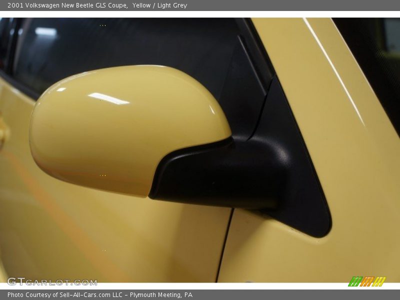 Yellow / Light Grey 2001 Volkswagen New Beetle GLS Coupe