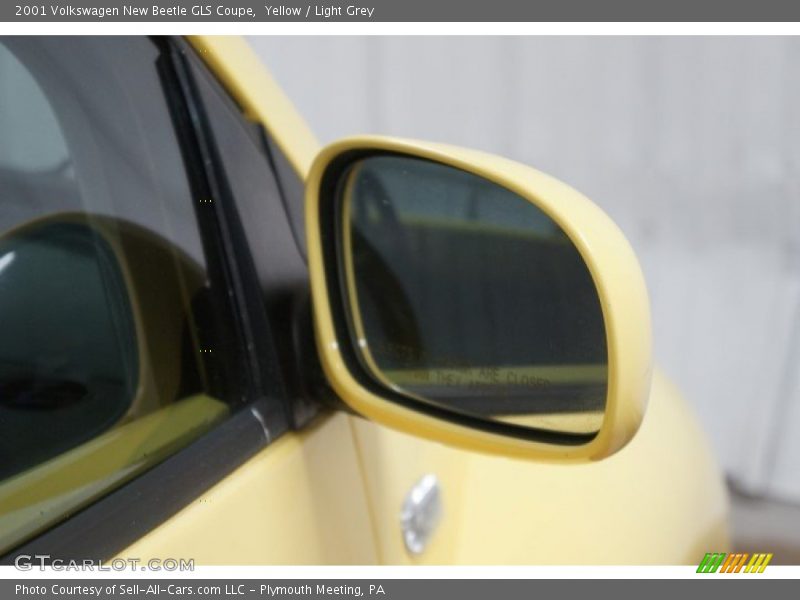 Yellow / Light Grey 2001 Volkswagen New Beetle GLS Coupe