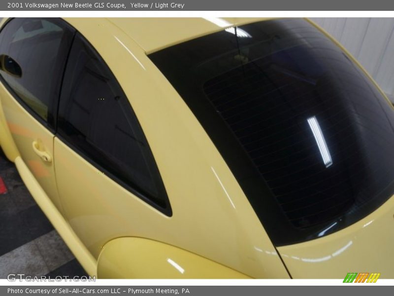 Yellow / Light Grey 2001 Volkswagen New Beetle GLS Coupe