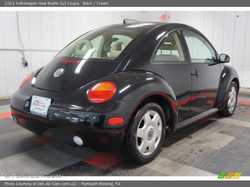 Black / Cream 2001 Volkswagen New Beetle GLS Coupe