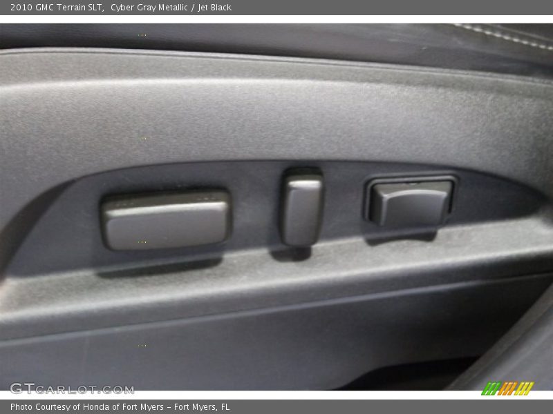Cyber Gray Metallic / Jet Black 2010 GMC Terrain SLT