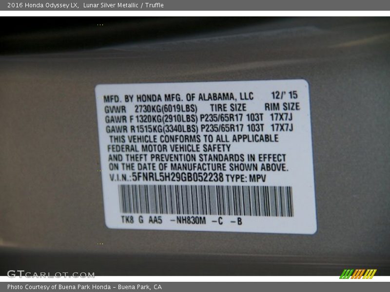 Lunar Silver Metallic / Truffle 2016 Honda Odyssey LX