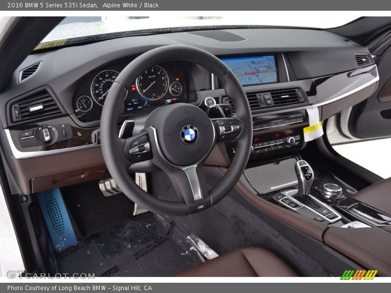 Alpine White / Black 2016 BMW 5 Series 535i Sedan
