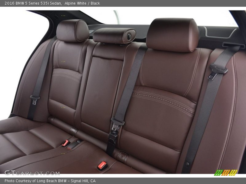 Alpine White / Black 2016 BMW 5 Series 535i Sedan