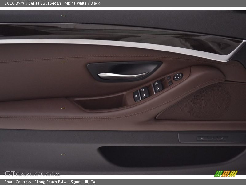 Alpine White / Black 2016 BMW 5 Series 535i Sedan