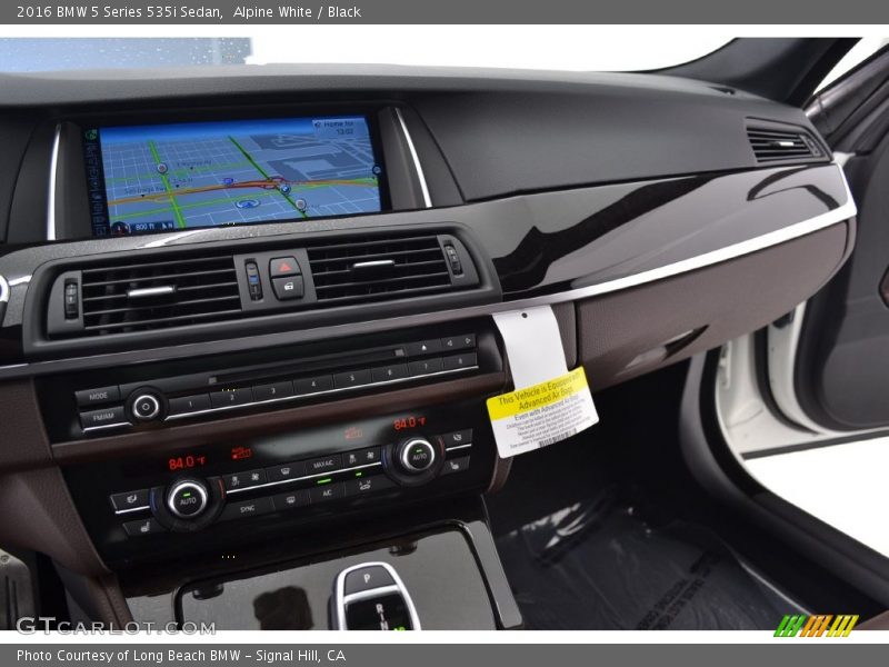 Alpine White / Black 2016 BMW 5 Series 535i Sedan