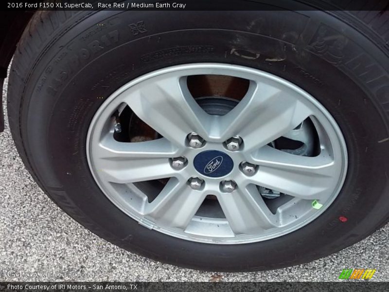 Race Red / Medium Earth Gray 2016 Ford F150 XL SuperCab