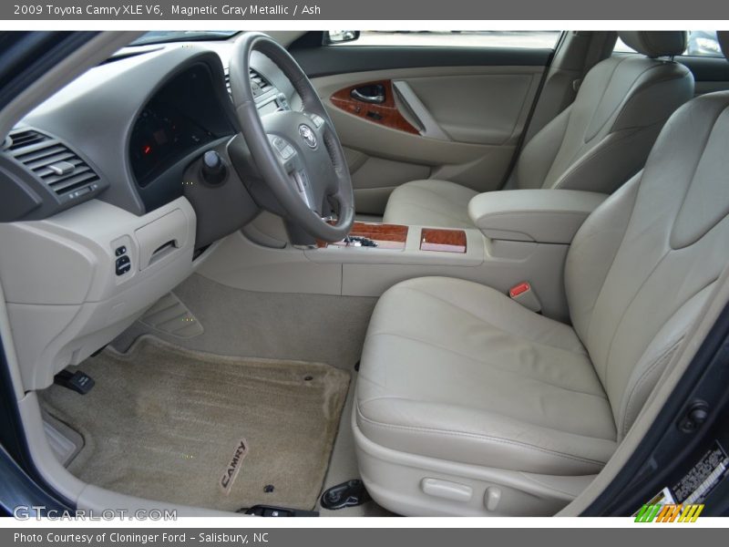 Magnetic Gray Metallic / Ash 2009 Toyota Camry XLE V6