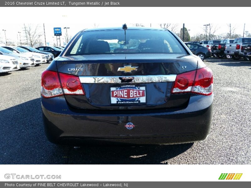 Tungsten Metallic / Jet Black 2016 Chevrolet Cruze Limited LT