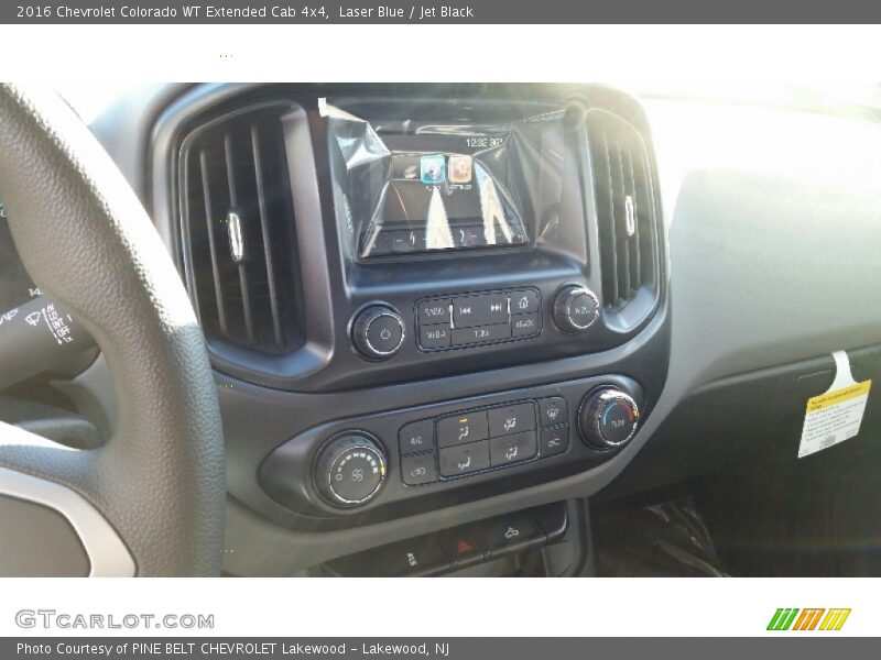 Laser Blue / Jet Black 2016 Chevrolet Colorado WT Extended Cab 4x4