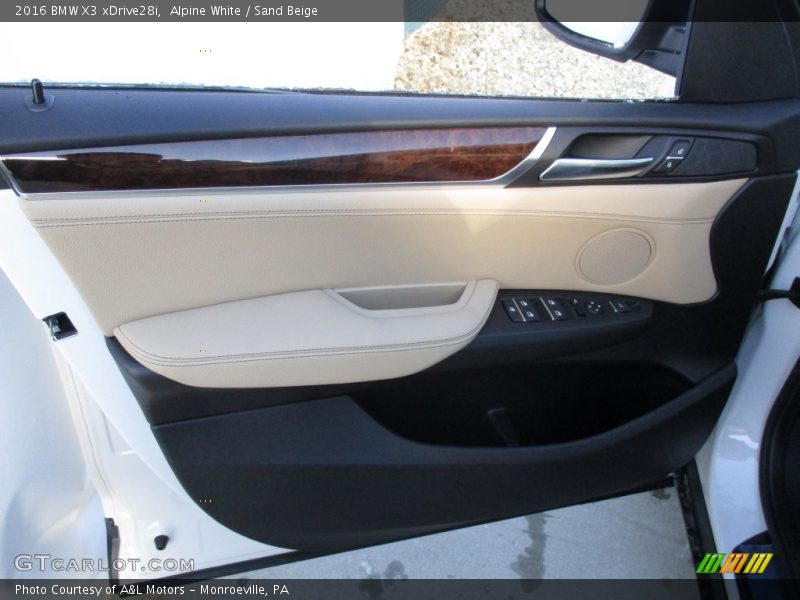 Alpine White / Sand Beige 2016 BMW X3 xDrive28i