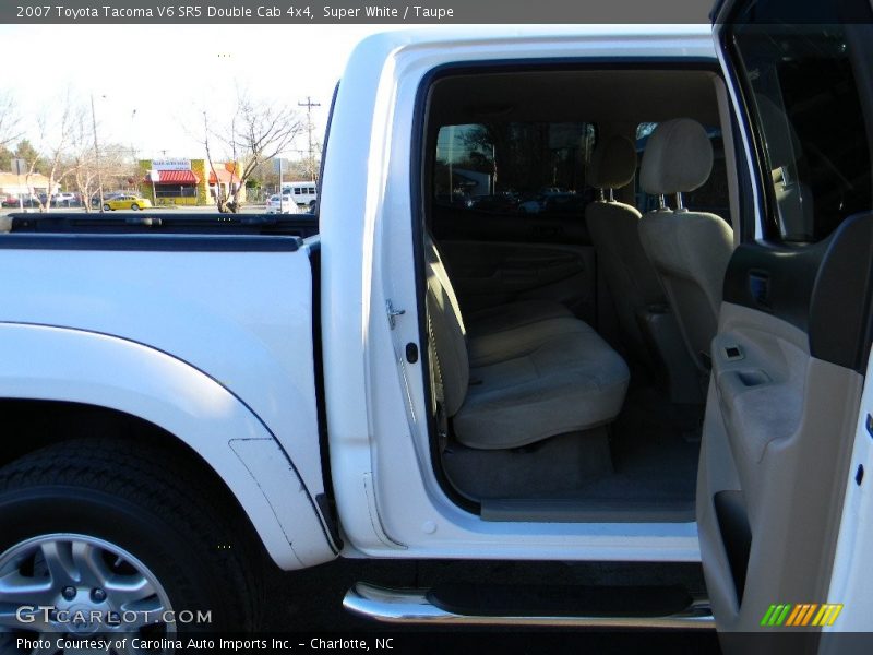 Super White / Taupe 2007 Toyota Tacoma V6 SR5 Double Cab 4x4