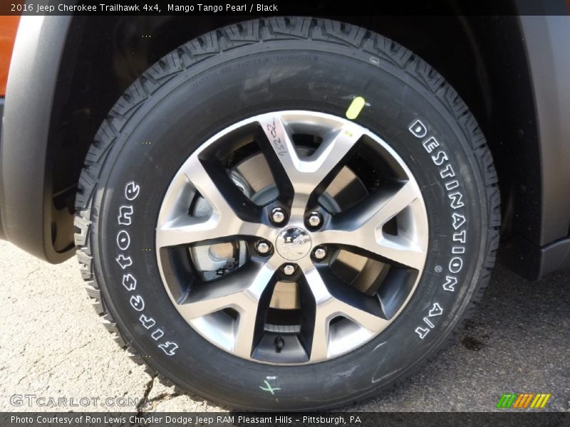 Mango Tango Pearl / Black 2016 Jeep Cherokee Trailhawk 4x4