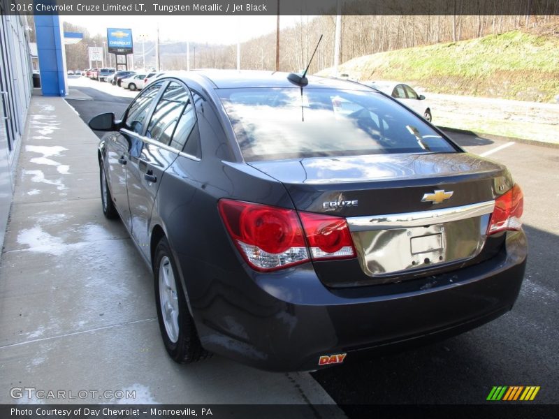 Tungsten Metallic / Jet Black 2016 Chevrolet Cruze Limited LT