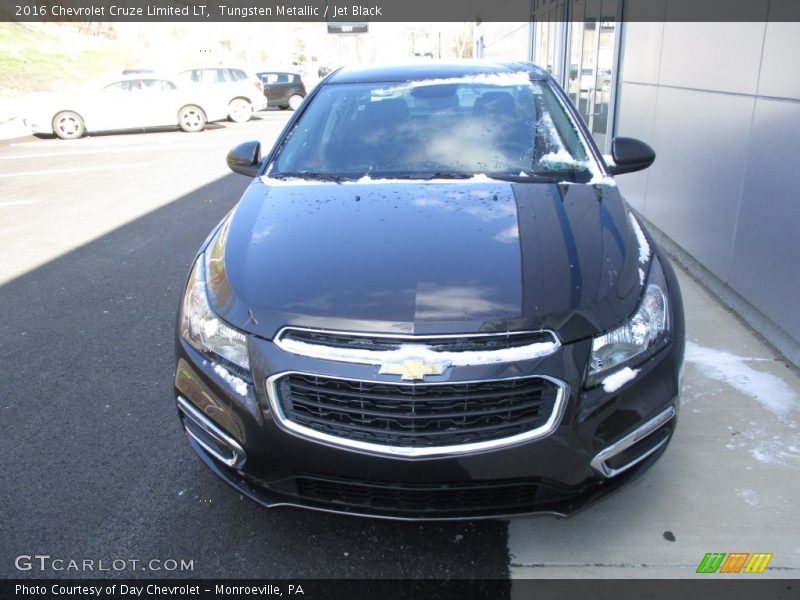 Tungsten Metallic / Jet Black 2016 Chevrolet Cruze Limited LT