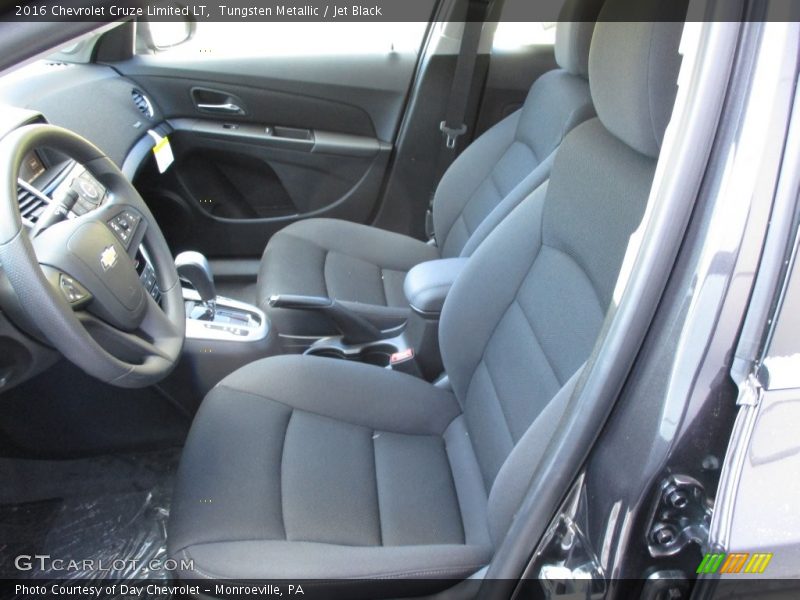 Tungsten Metallic / Jet Black 2016 Chevrolet Cruze Limited LT