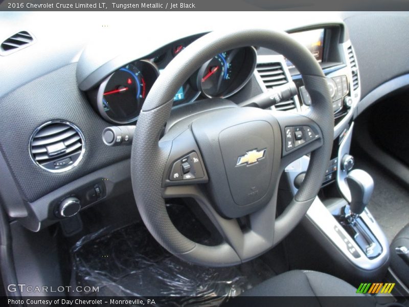 Tungsten Metallic / Jet Black 2016 Chevrolet Cruze Limited LT