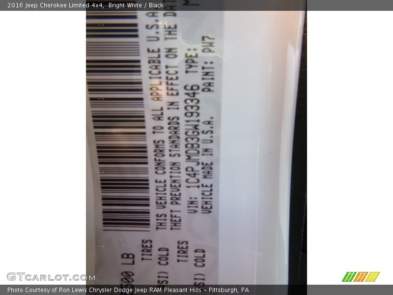 Bright White / Black 2016 Jeep Cherokee Limited 4x4