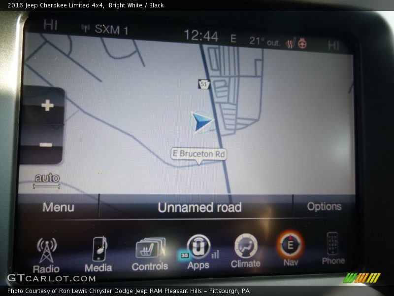 Bright White / Black 2016 Jeep Cherokee Limited 4x4