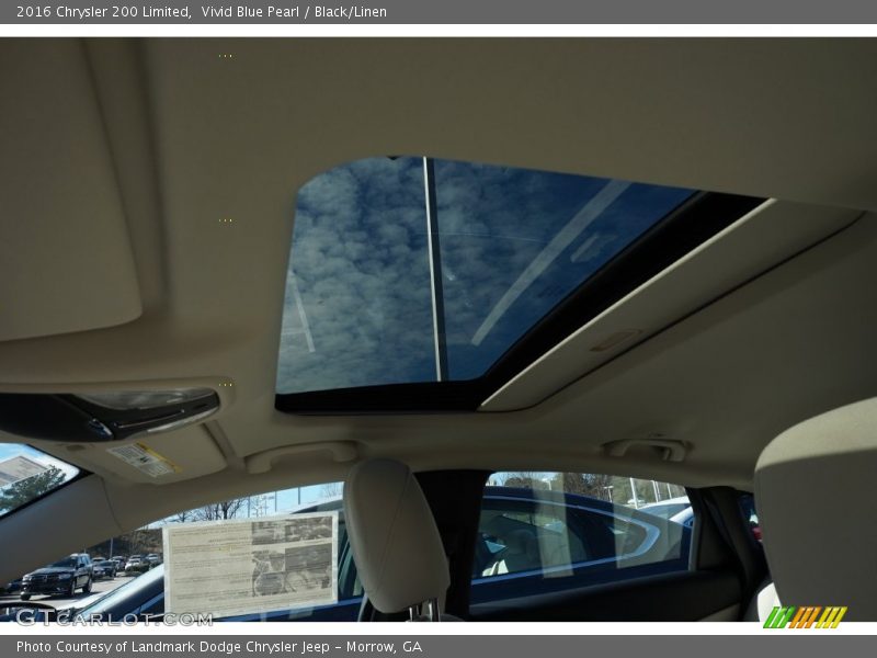 Vivid Blue Pearl / Black/Linen 2016 Chrysler 200 Limited