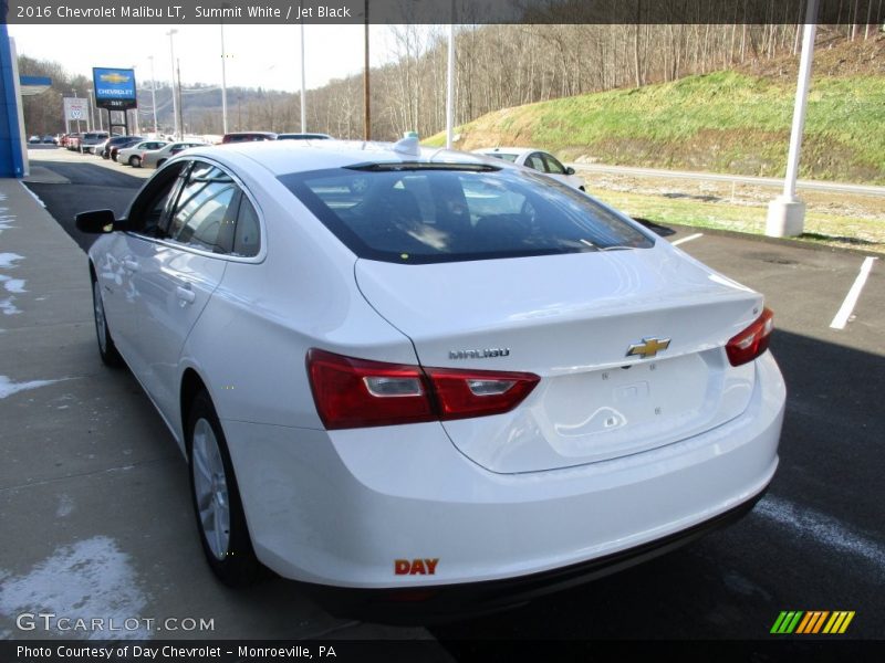 Summit White / Jet Black 2016 Chevrolet Malibu LT