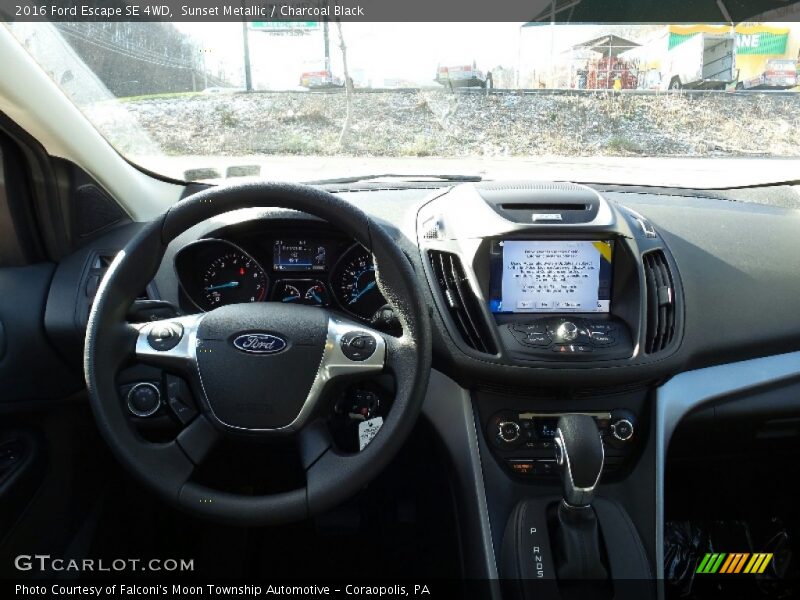 Sunset Metallic / Charcoal Black 2016 Ford Escape SE 4WD