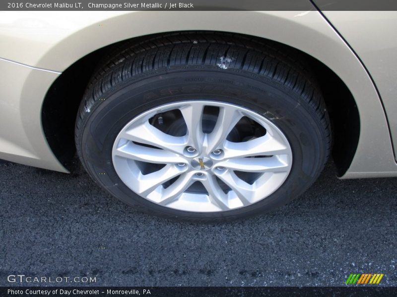 Champagne Silver Metallic / Jet Black 2016 Chevrolet Malibu LT