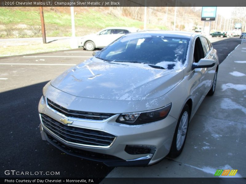 Champagne Silver Metallic / Jet Black 2016 Chevrolet Malibu LT