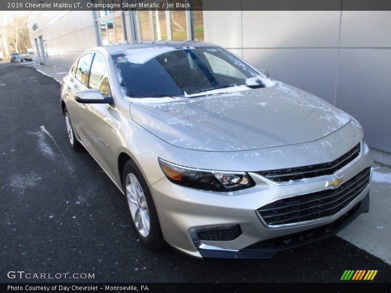 Champagne Silver Metallic / Jet Black 2016 Chevrolet Malibu LT