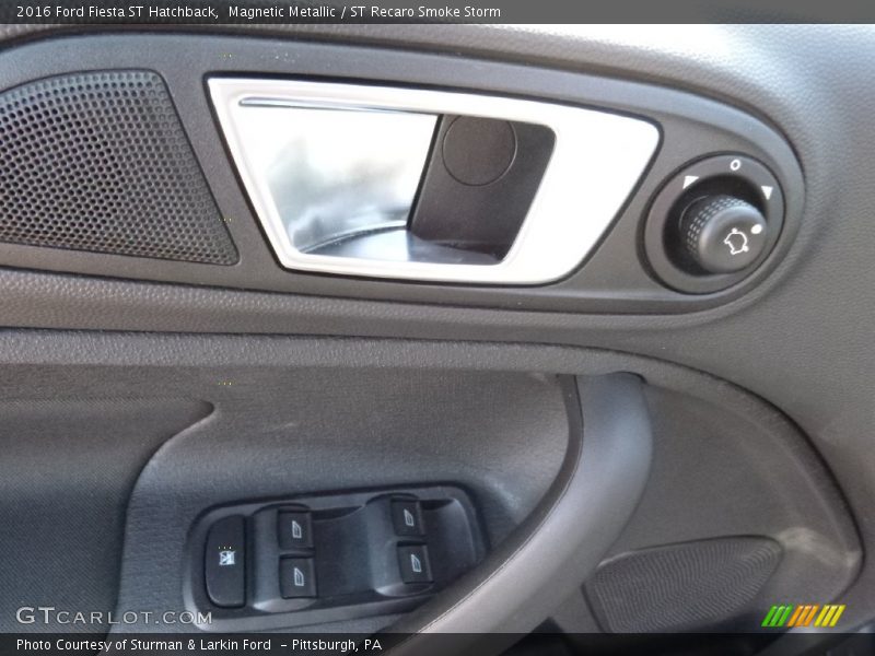 Magnetic Metallic / ST Recaro Smoke Storm 2016 Ford Fiesta ST Hatchback
