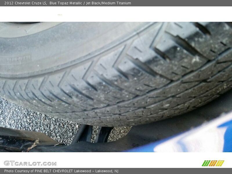 Blue Topaz Metallic / Jet Black/Medium Titanium 2012 Chevrolet Cruze LS