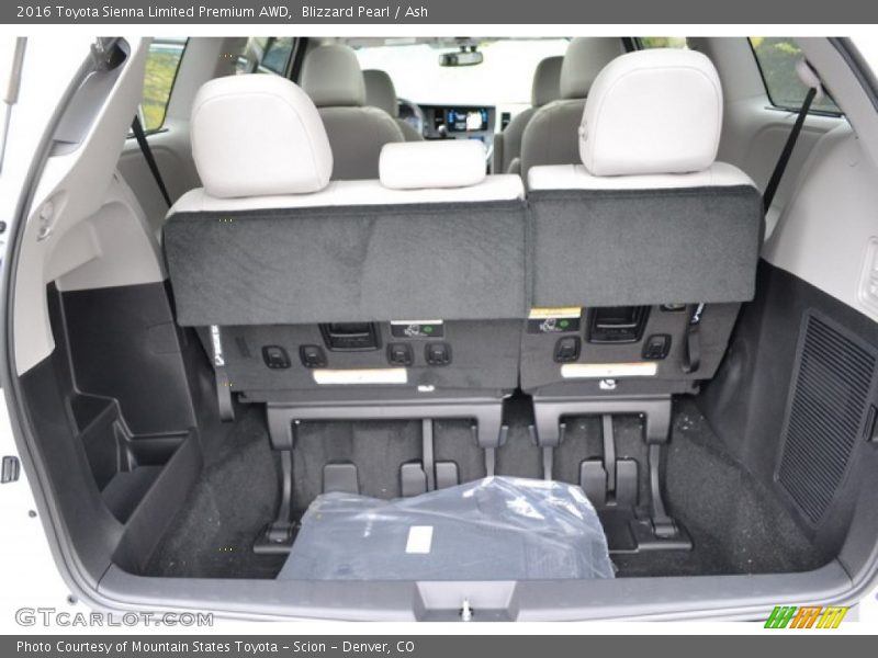  2016 Sienna Limited Premium AWD Trunk