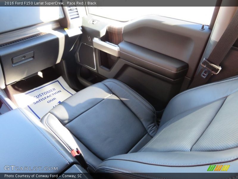 Race Red / Black 2016 Ford F150 Lariat SuperCrew