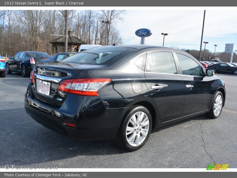 Super Black / Charcoal 2013 Nissan Sentra S