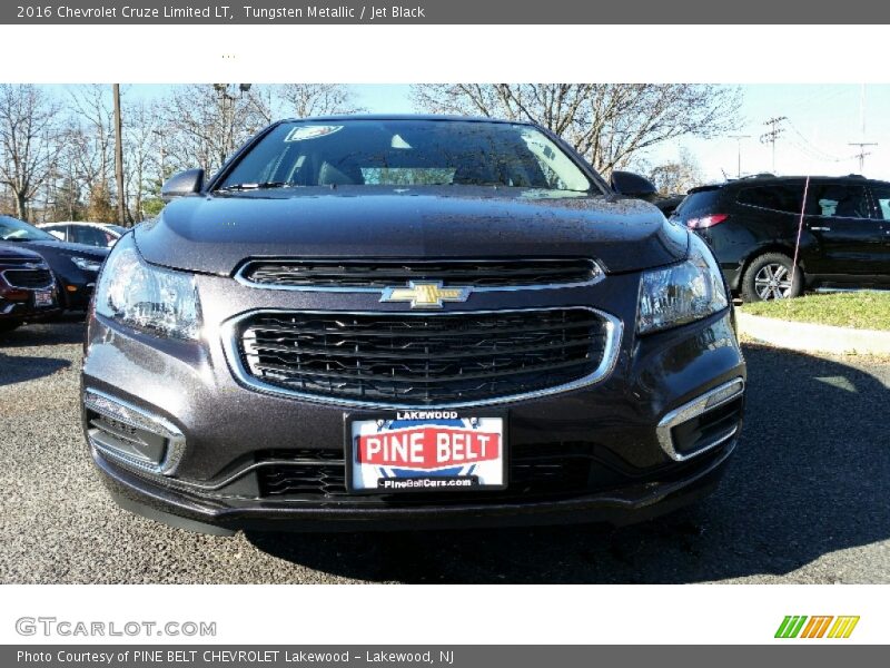 Tungsten Metallic / Jet Black 2016 Chevrolet Cruze Limited LT