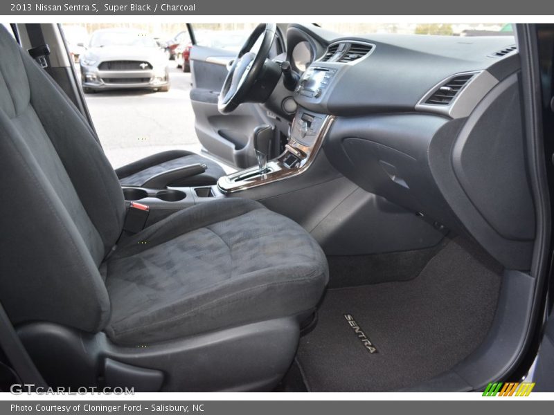 Super Black / Charcoal 2013 Nissan Sentra S